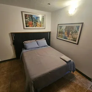 Hotel Santurce Near La Placita 9